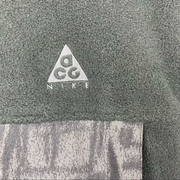 NIKE ACG Men's Small Microfleece Jacket Black Full Zip Turtleneck Athleisure Str - Picture 3 of 16